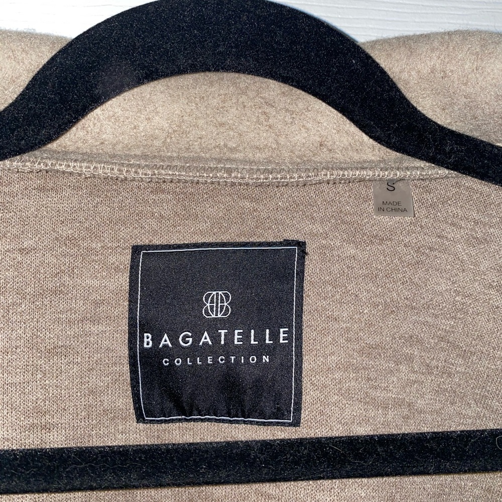 Bagatelle Collection Shacket - Picture 2 of 3